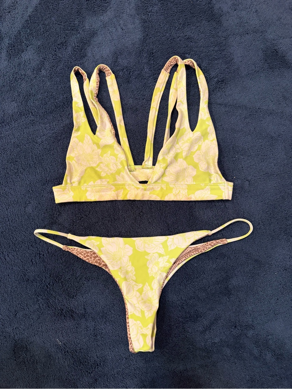 Acacia Set